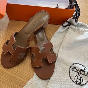 Hermes Oasis Sandals